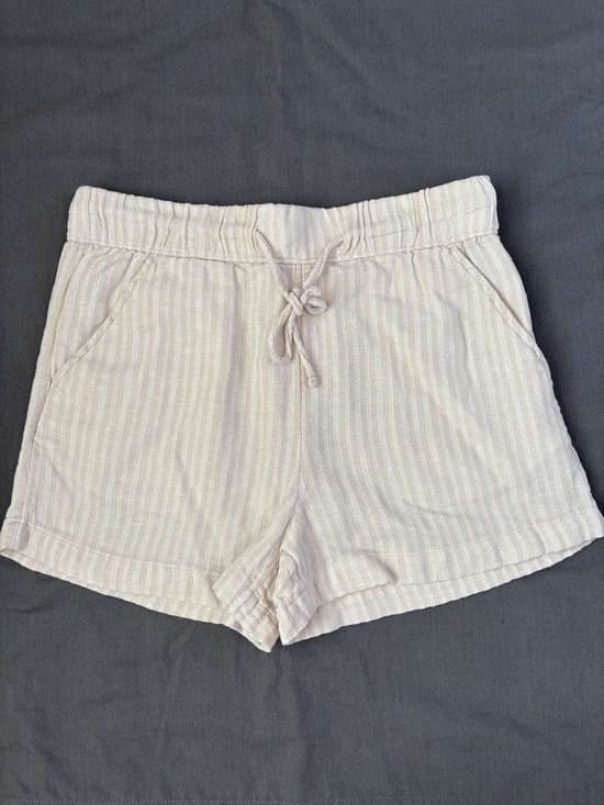 Time and Tru Pants - ✨ COASTAL BREEZE! Time and Tru Beige Striped Linen Blend Shorts – Medium (8-10)